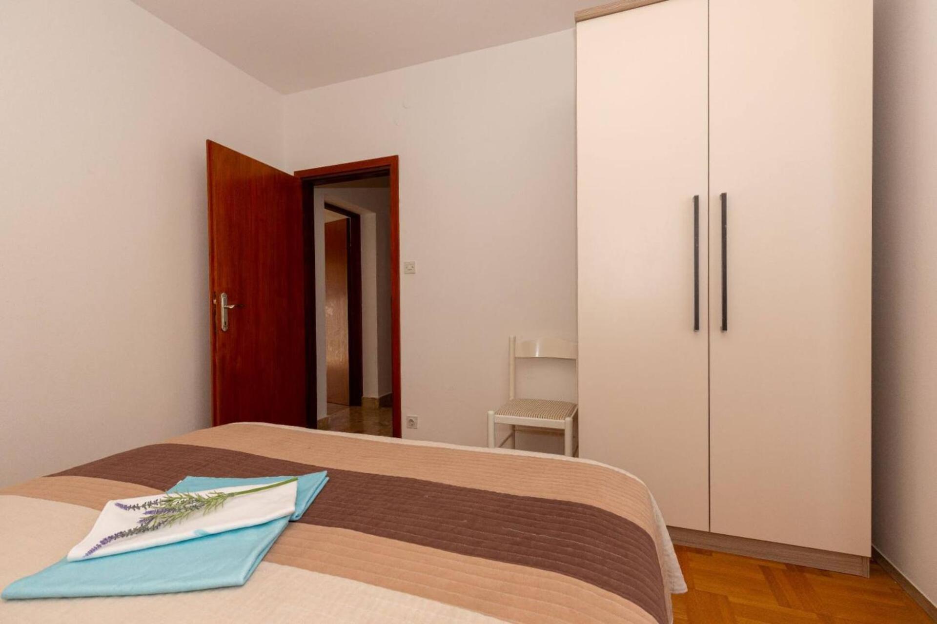 Three Bedroom Apartment In Biograd Biograd Na Moru Exterior foto